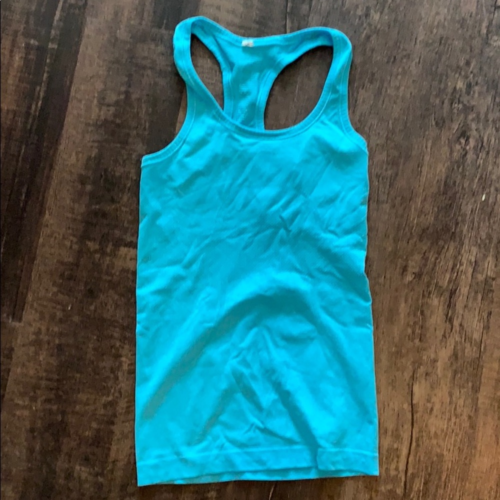 Lululemon tank